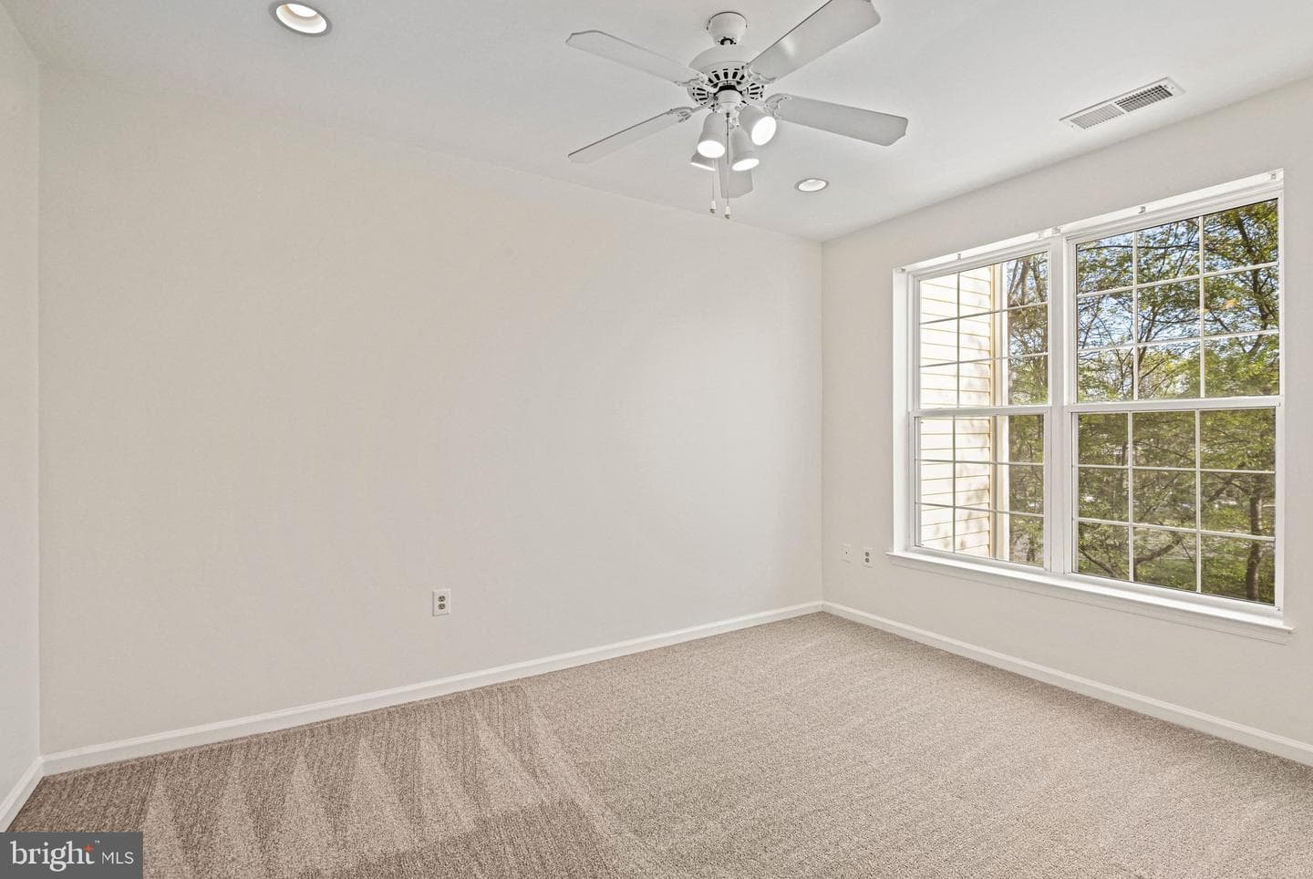 20933 Cedarpost Square #203 photo 9
