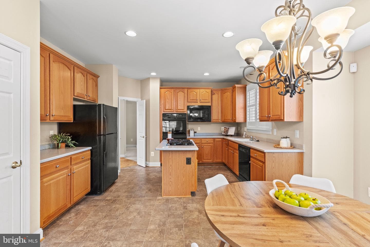 24849 Natural Bridge Place photo 10