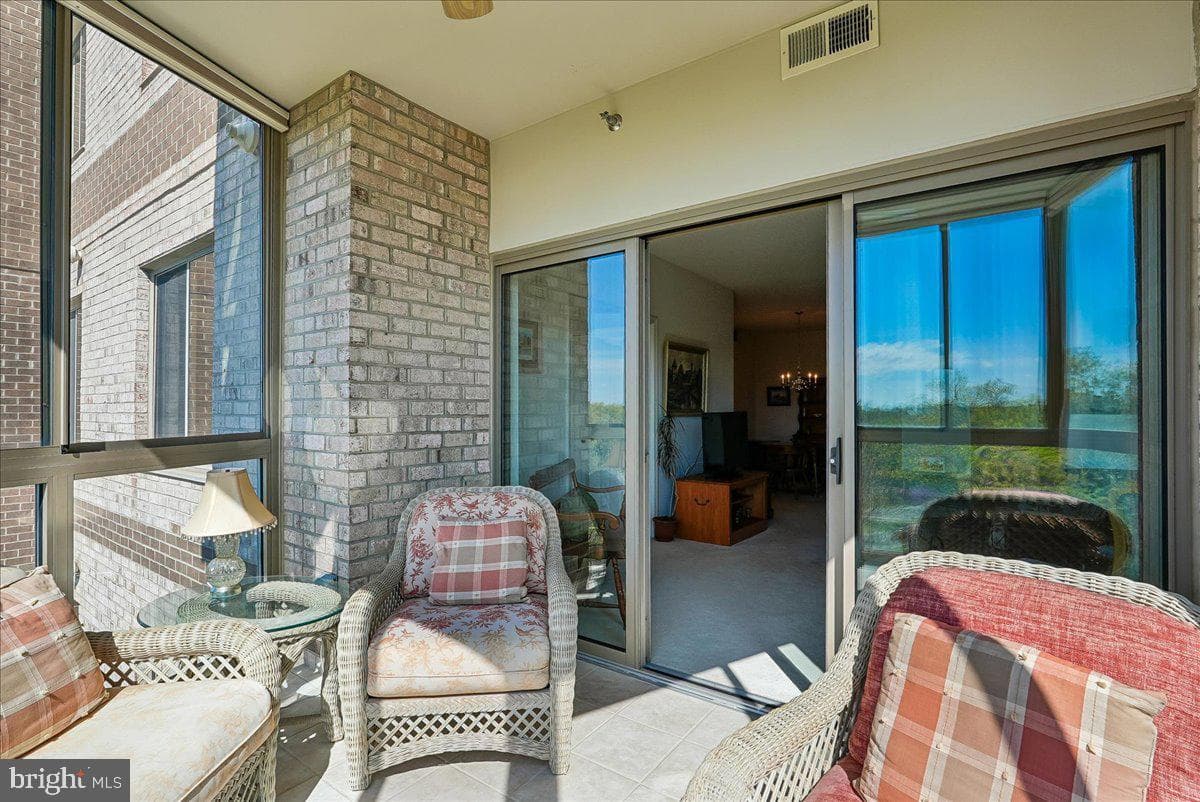 19375 Cypress Ridge Terrace #604 photo 11