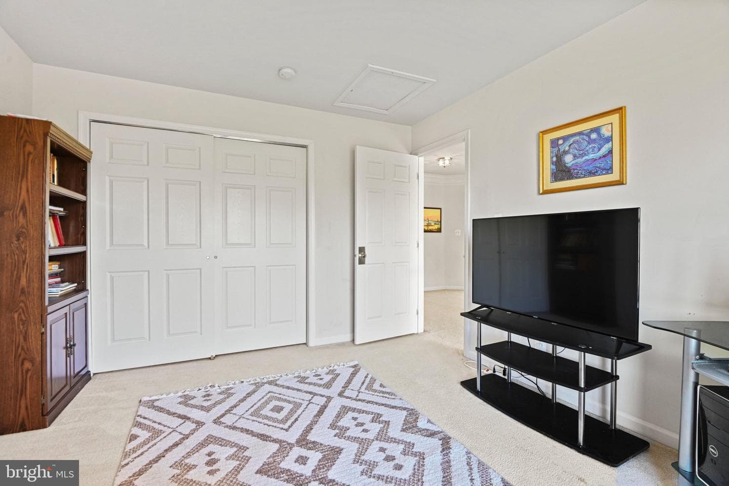 22845 Queensbridge Drive photo 25
