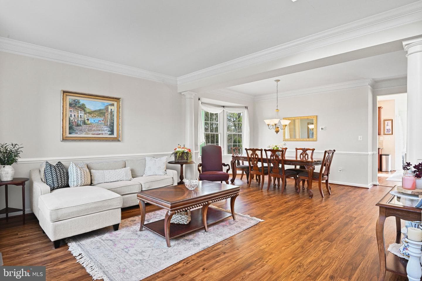 22845 Queensbridge Drive photo 4