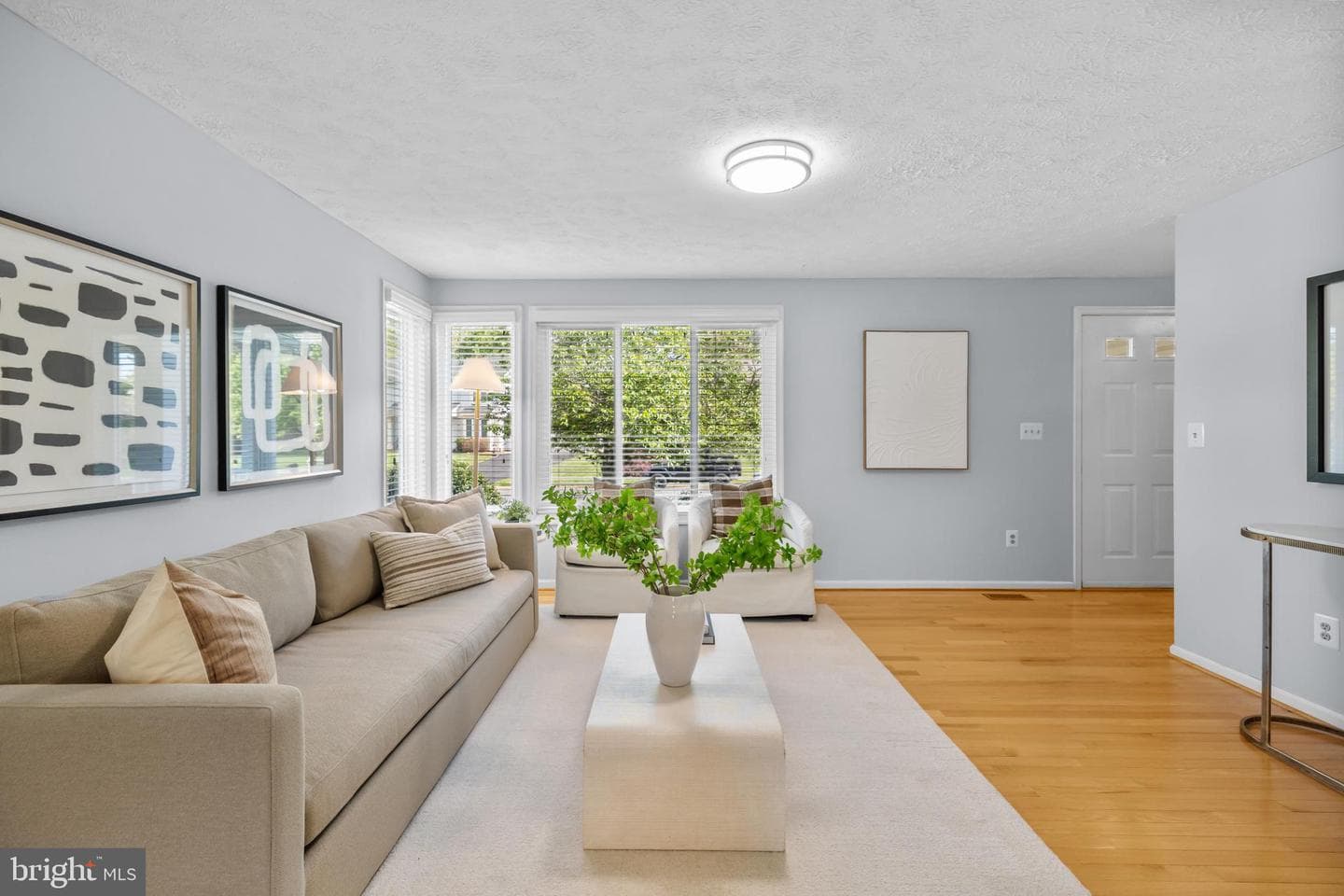 342 Samantha Drive photo 2