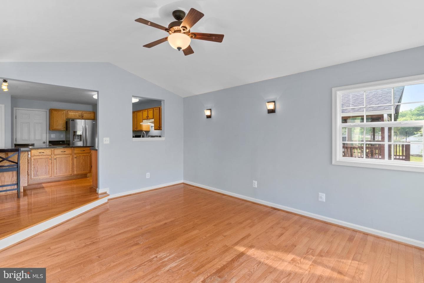 17538 Falls Place photo 26