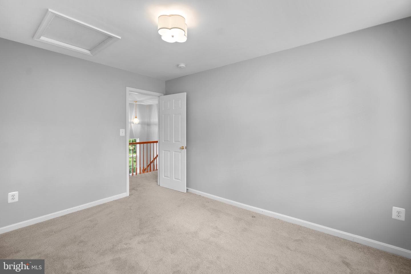 17538 Falls Place photo 38