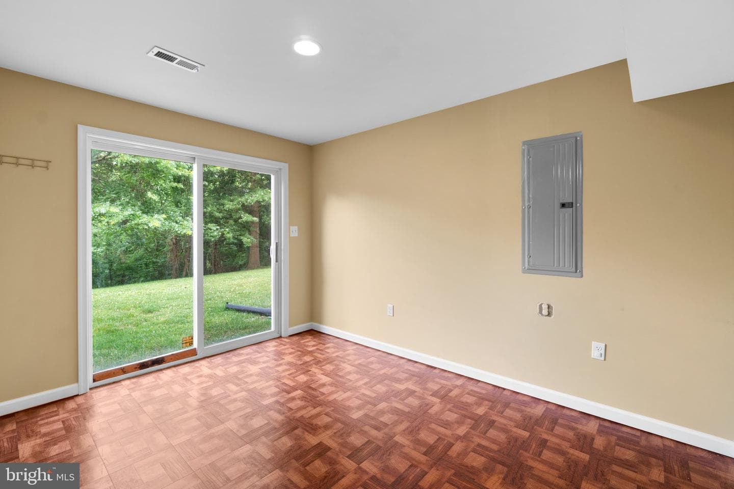 17538 Falls Place photo 52