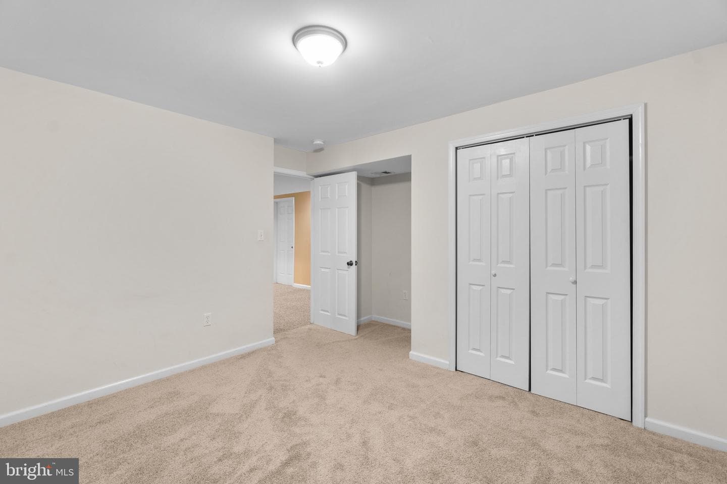 17538 Falls Place photo 57