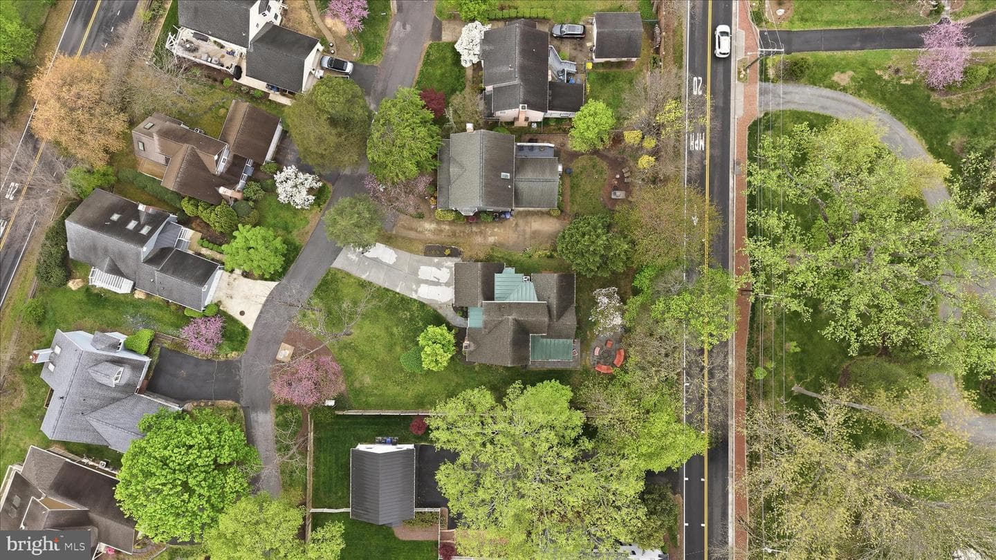 320 Loudoun Street SW photo 51