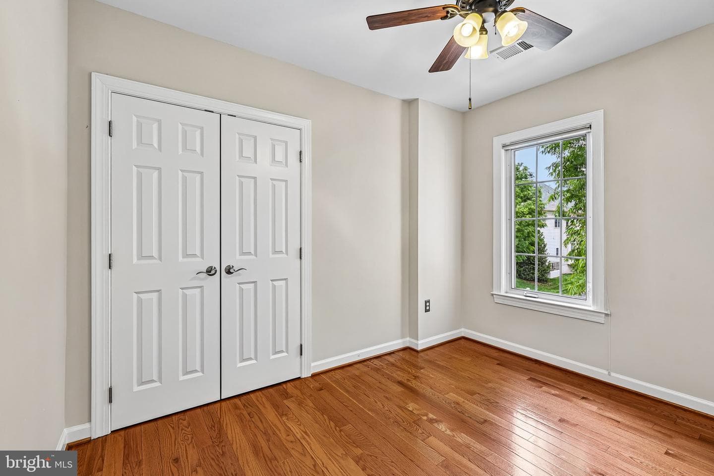24896 Castleton Drive photo 31