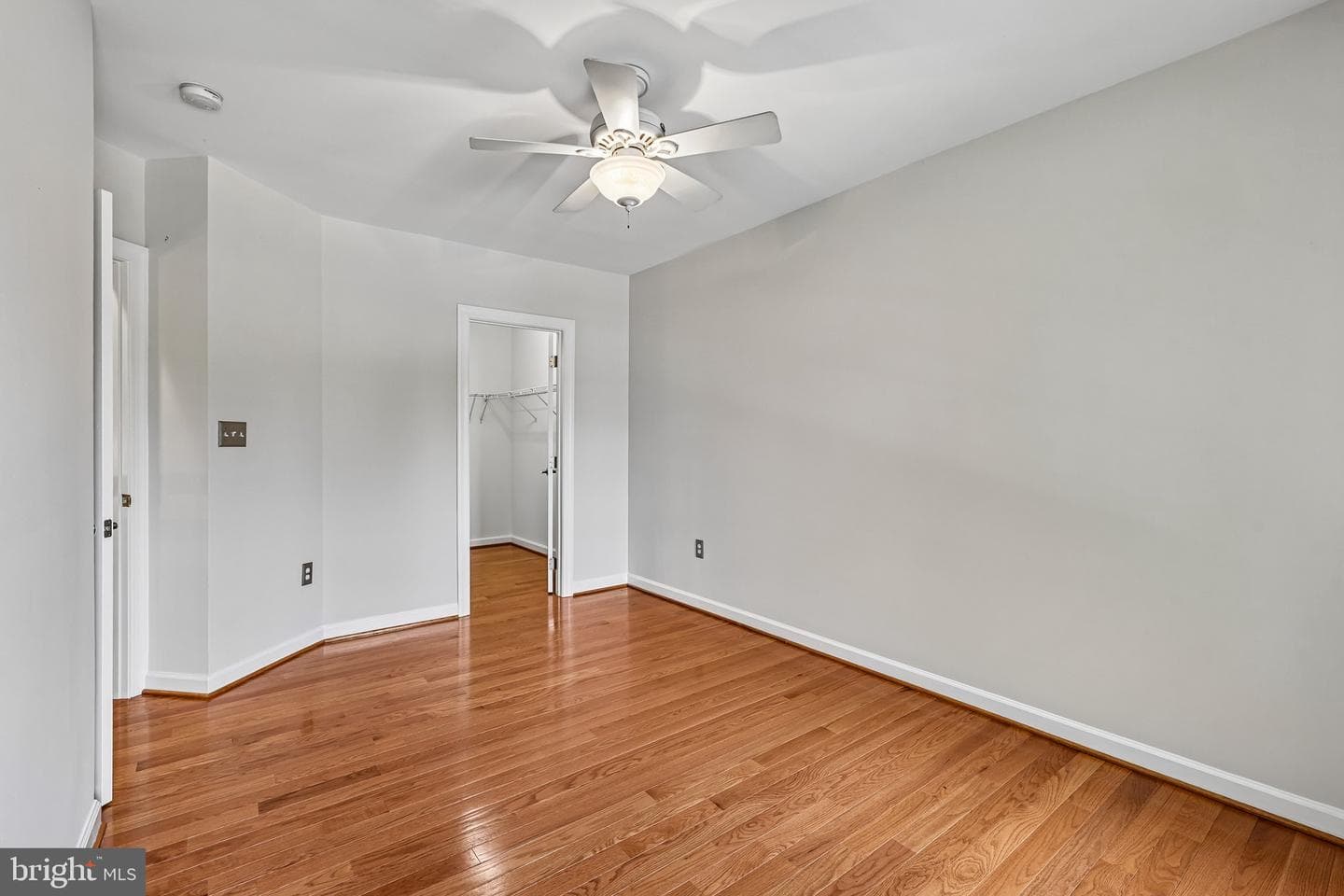 24896 Castleton Drive photo 35