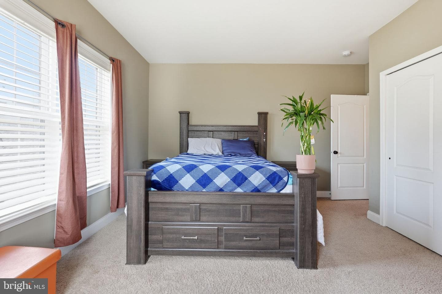 22575 Willington Square photo 34