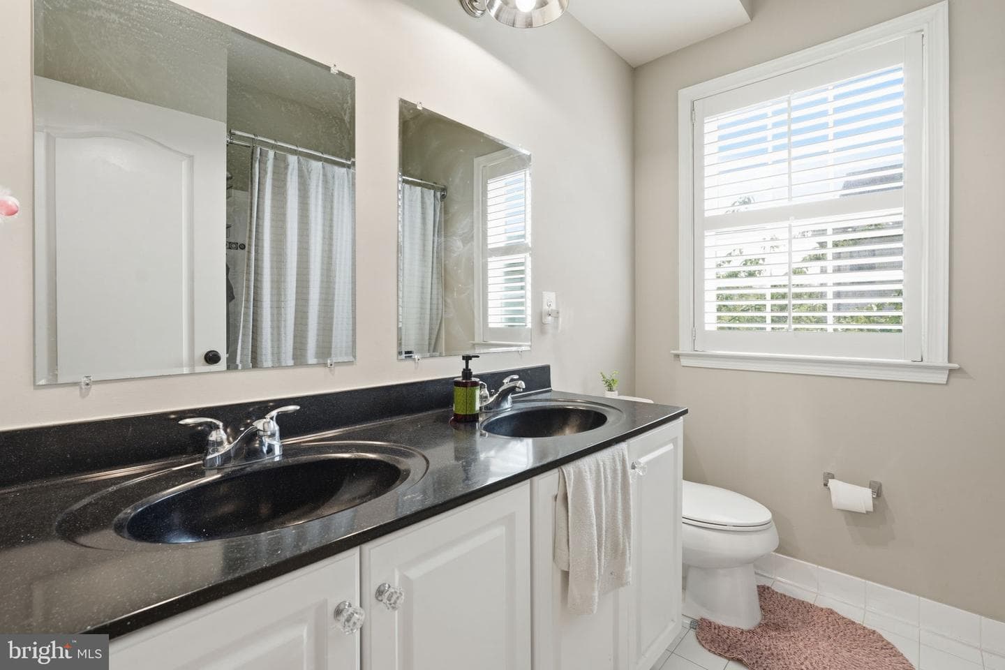 22575 Willington Square photo 36