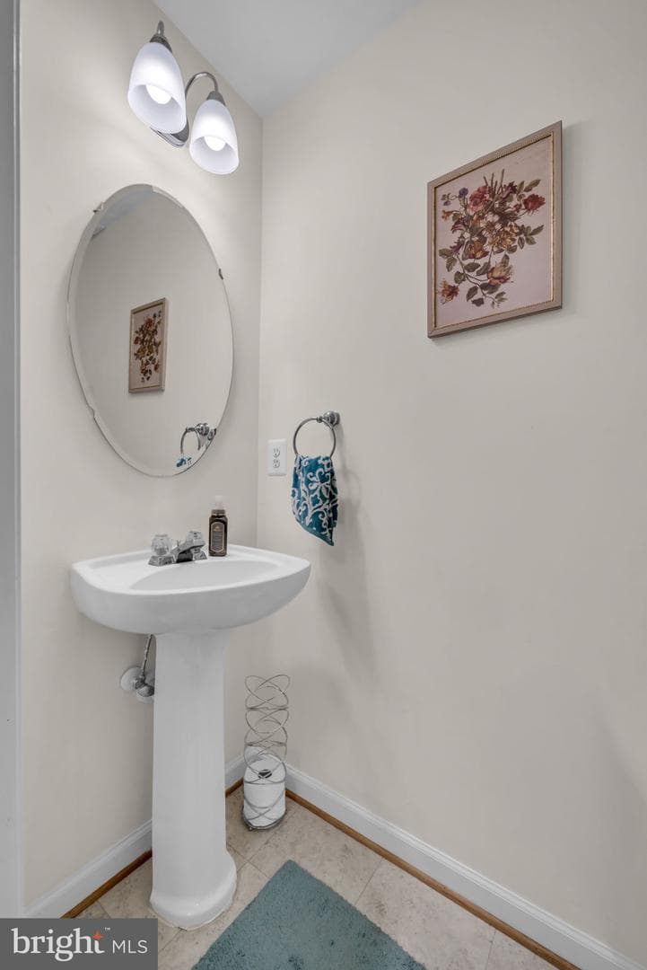 21780 Mornington Cresent Terrace photo 15