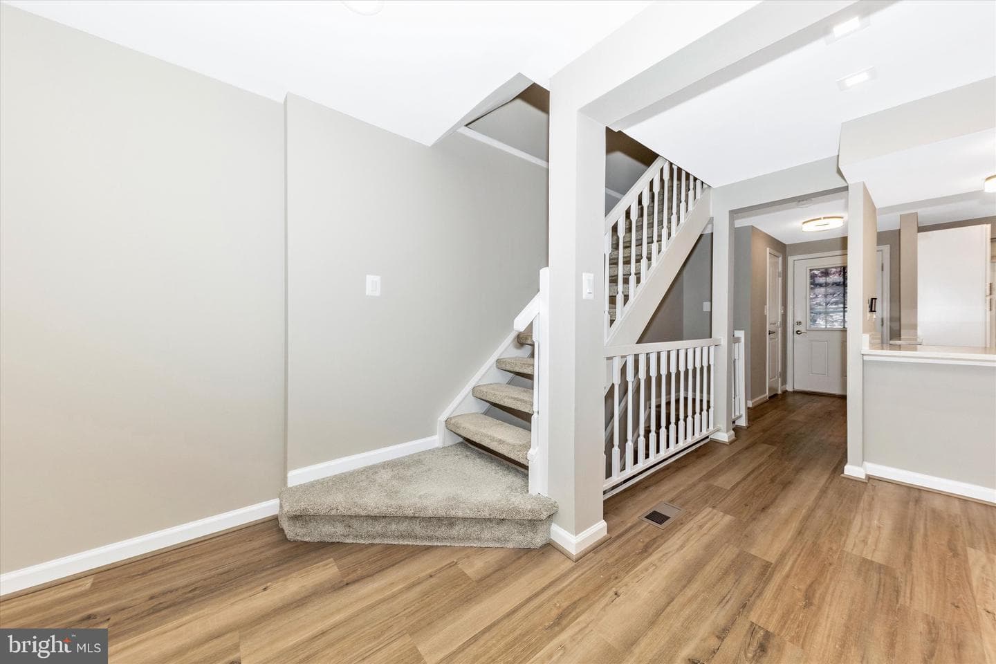 106 Charing Court photo 16