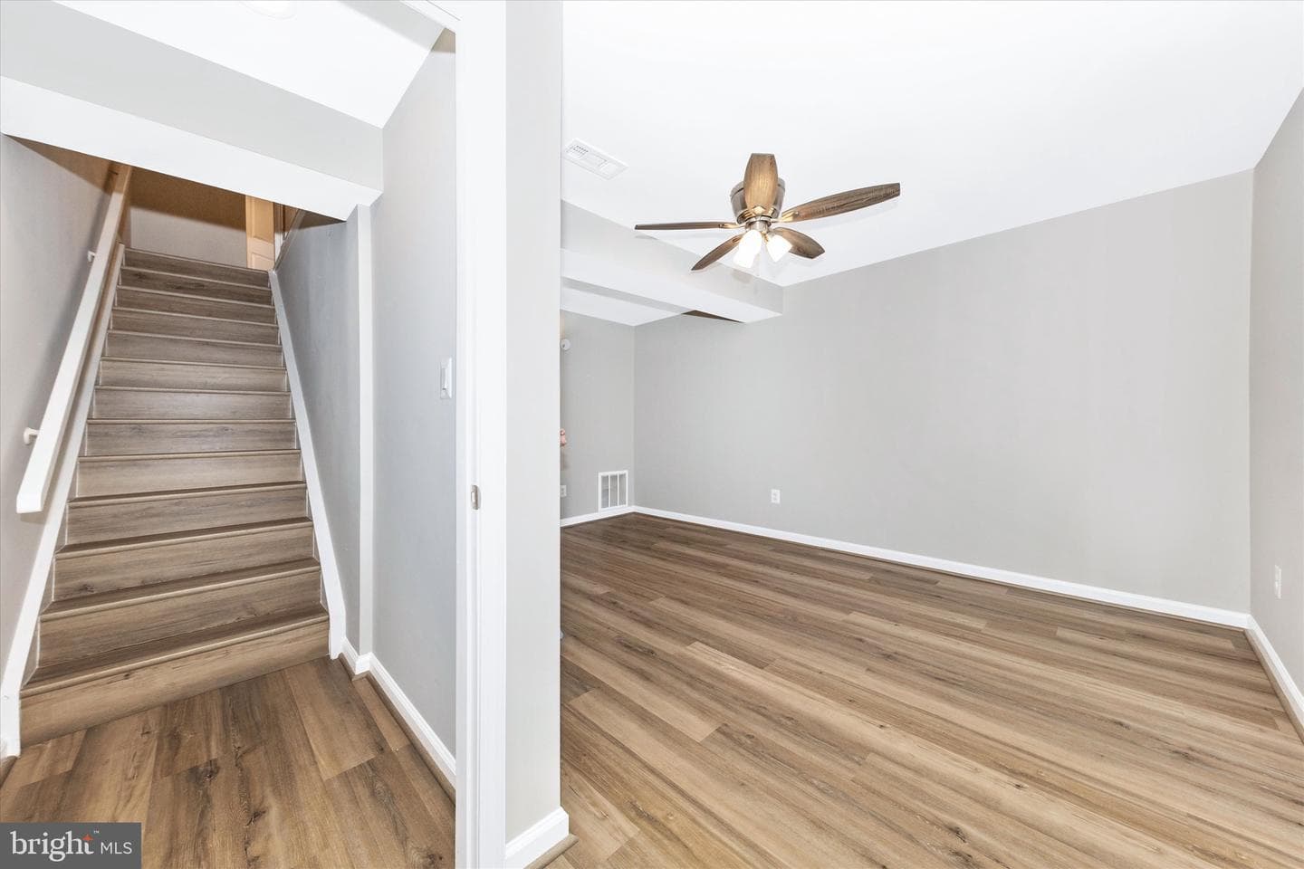 106 Charing Court photo 24