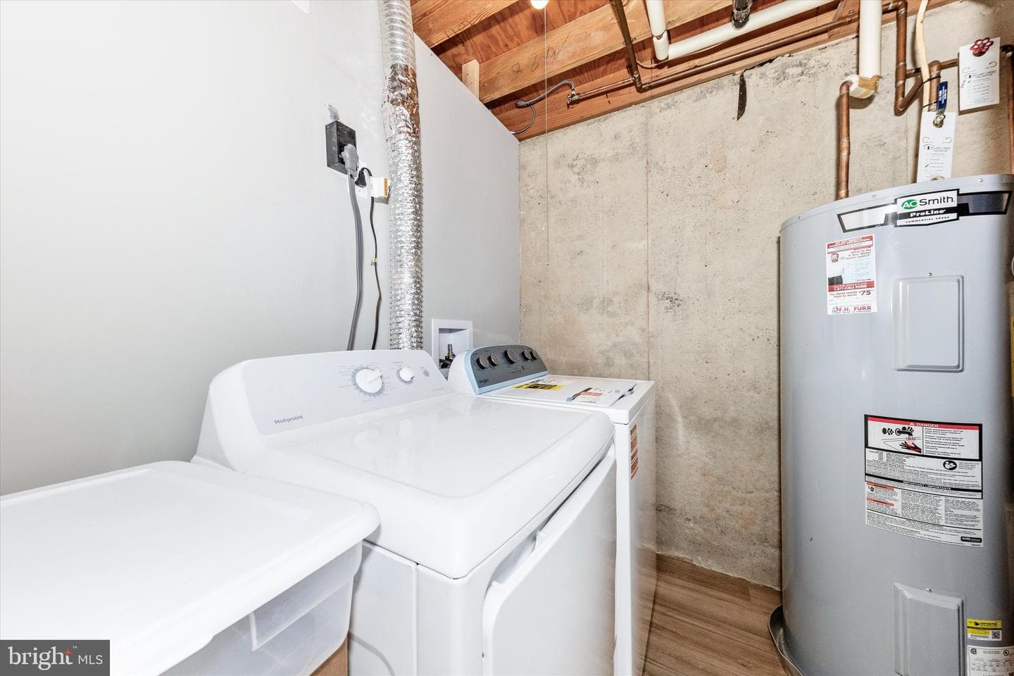 106 Charing Court photo 31