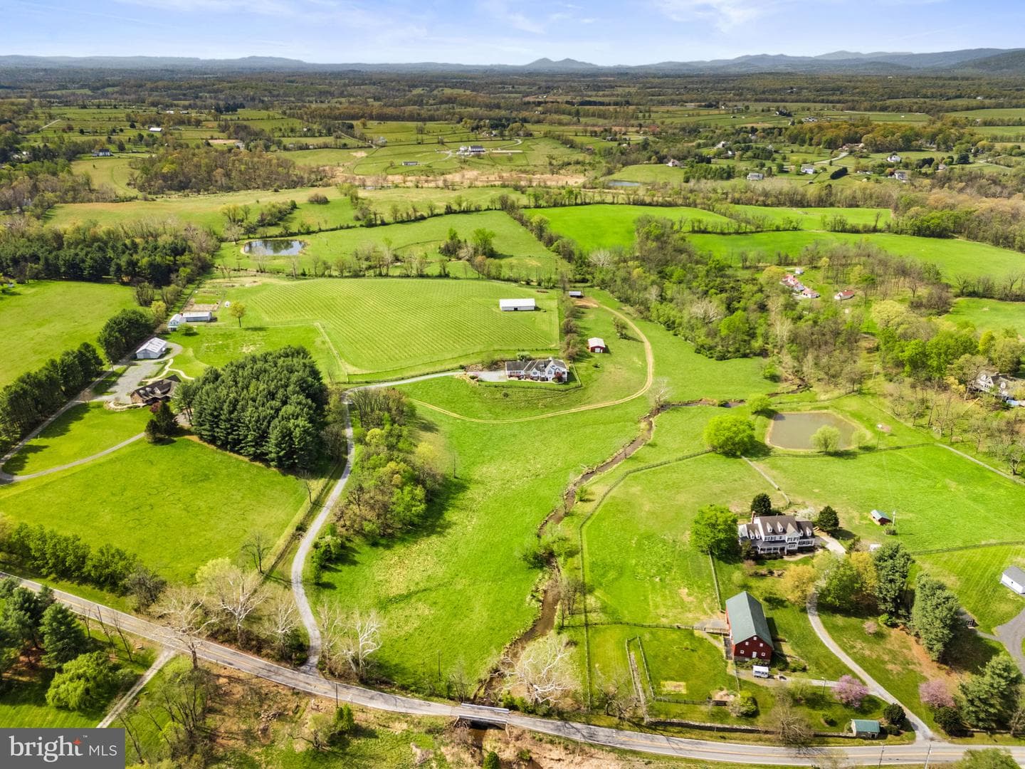 35047 Snickersville Turnpike, Round Hill