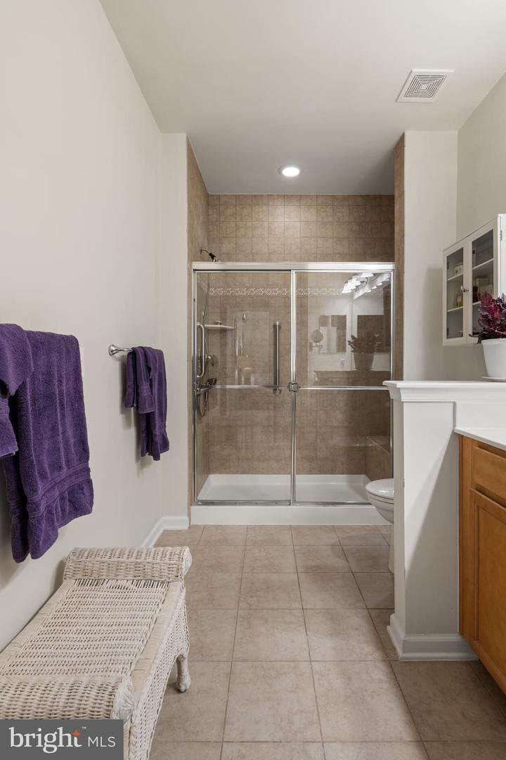44367 Oakmont Manor Square photo 25