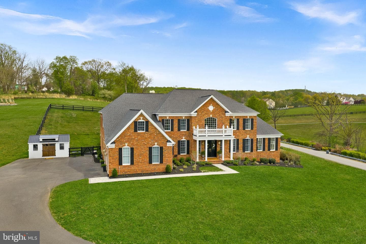 15064 Barlow Dr photo 4
