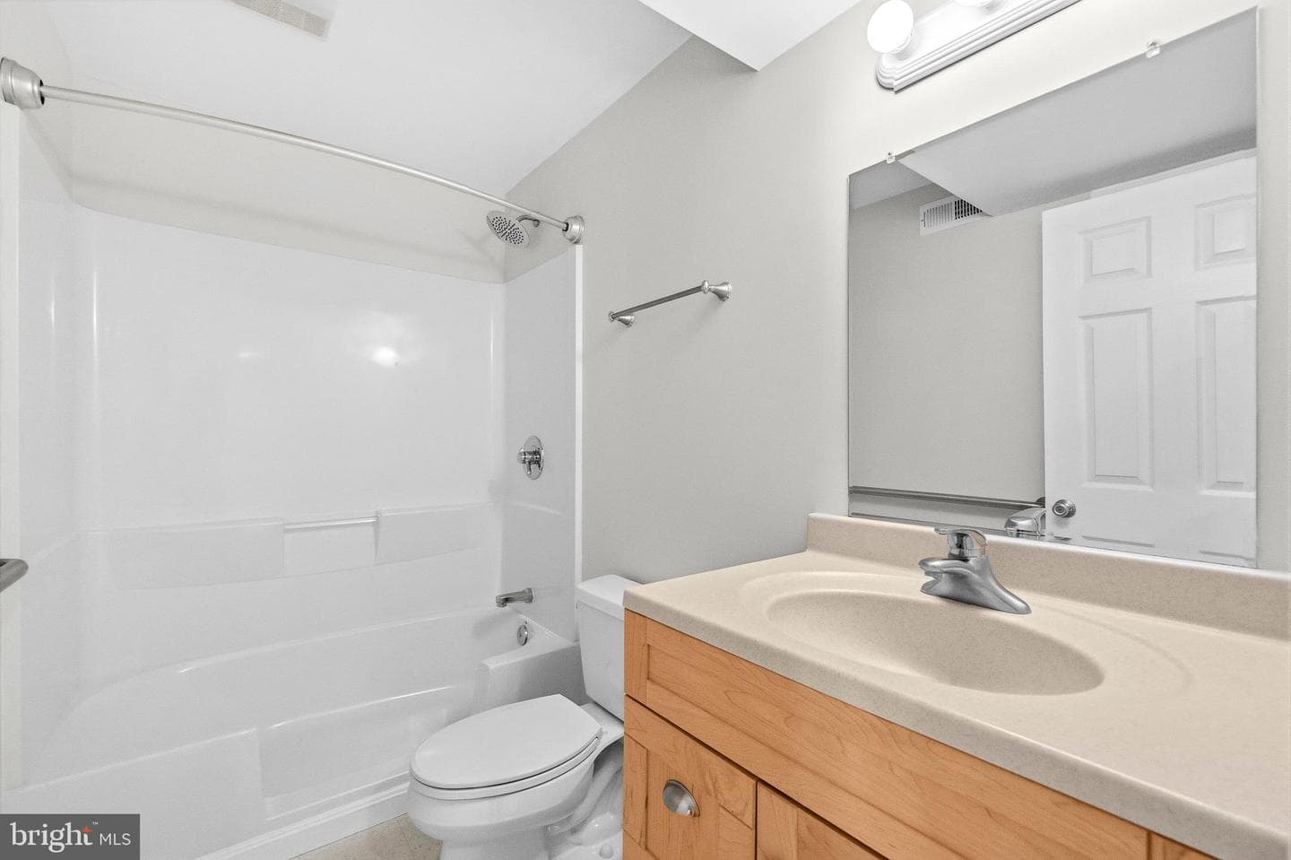 862 Macalister Drive SE photo 61