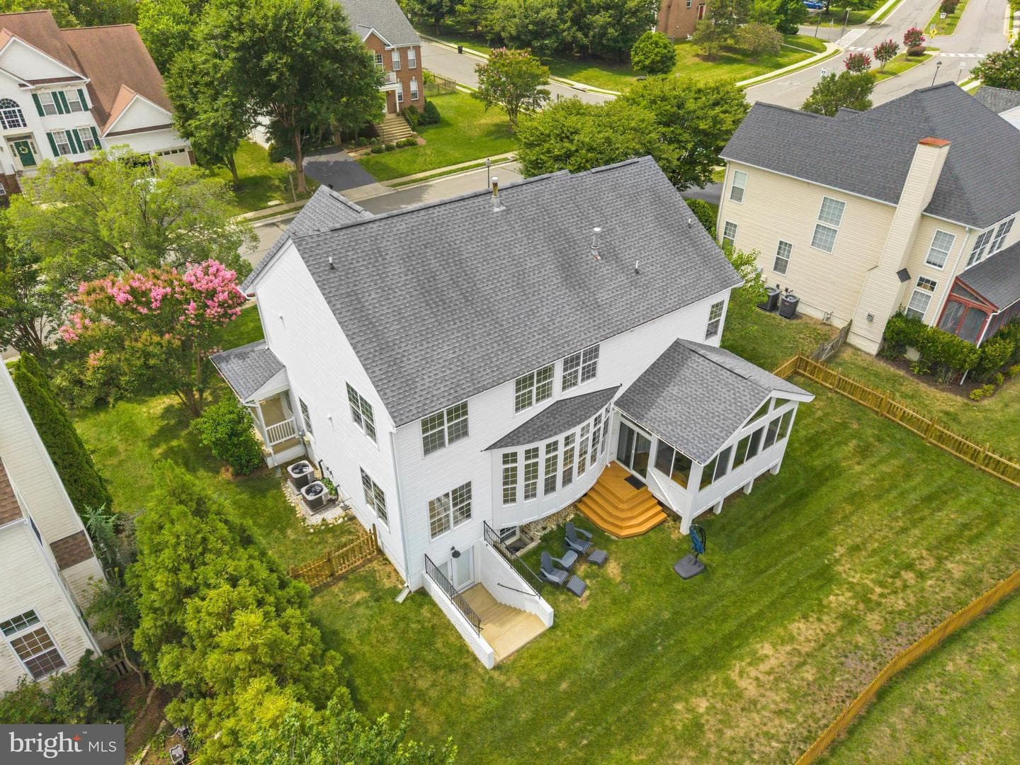 862 Macalister Drive SE photo 67