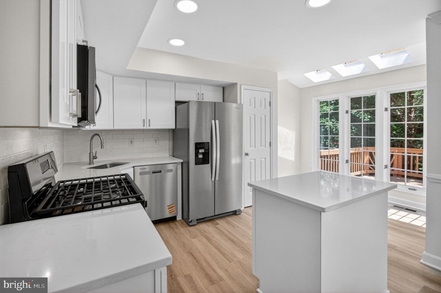 21152 Hedgerow Terrace photo 32