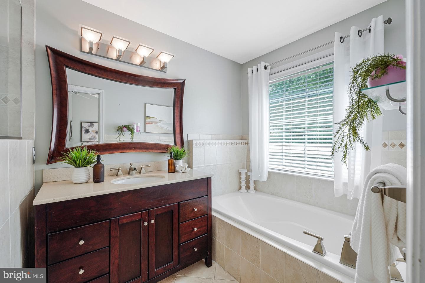 47575 Sandbank Square photo 29