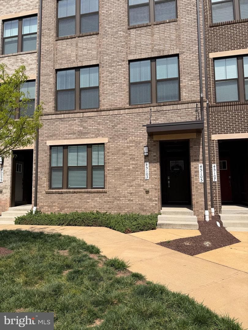 45103 Cappamore Terrace photo 2