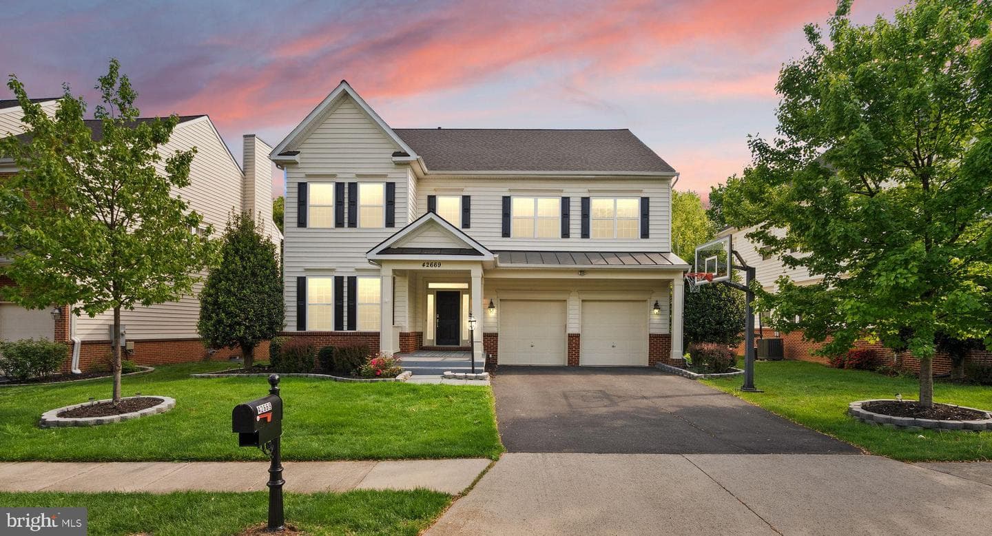 42669 Emperor Dr, Brambleton