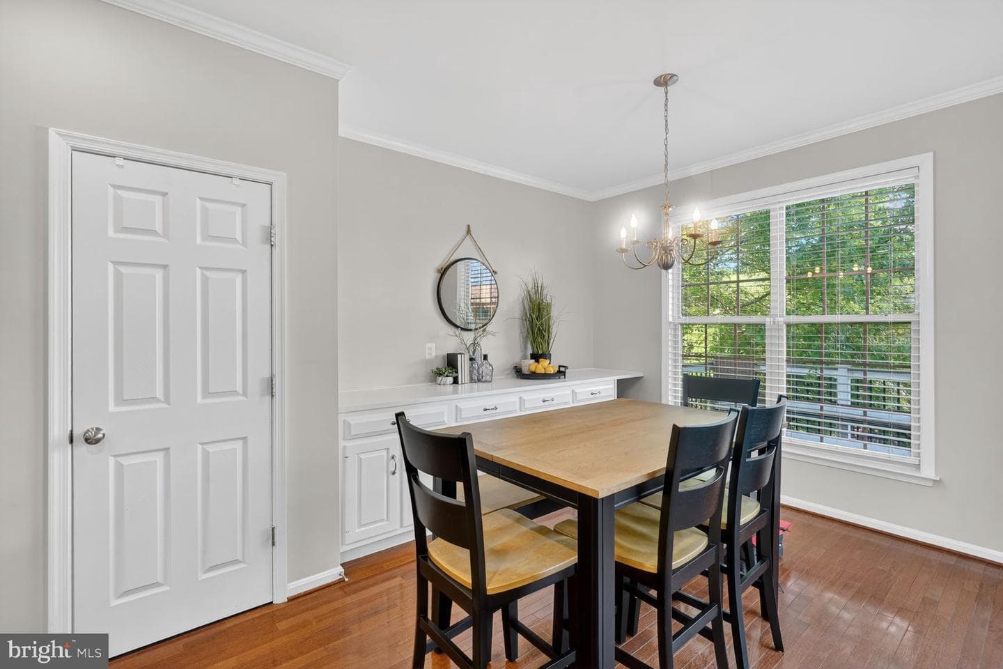 22166 Napier Terrace photo 11