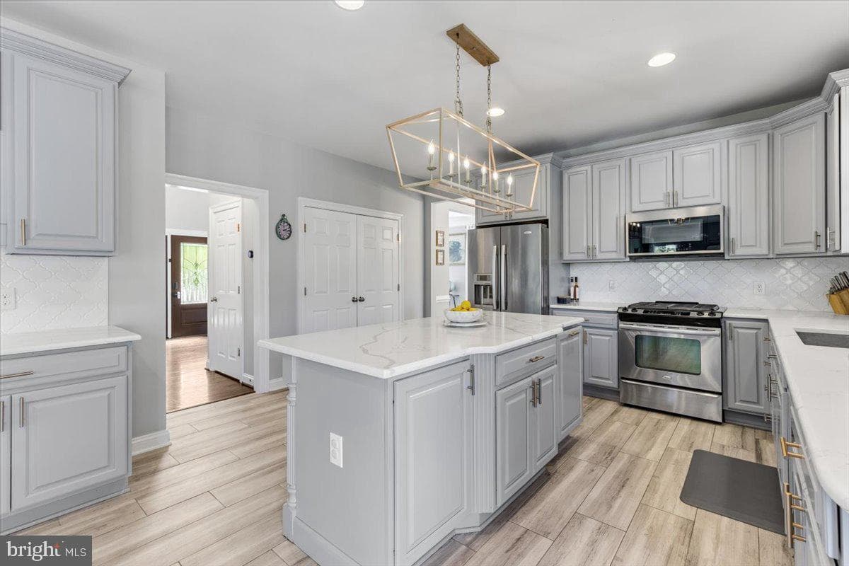 813 Casla Court SE photo 12