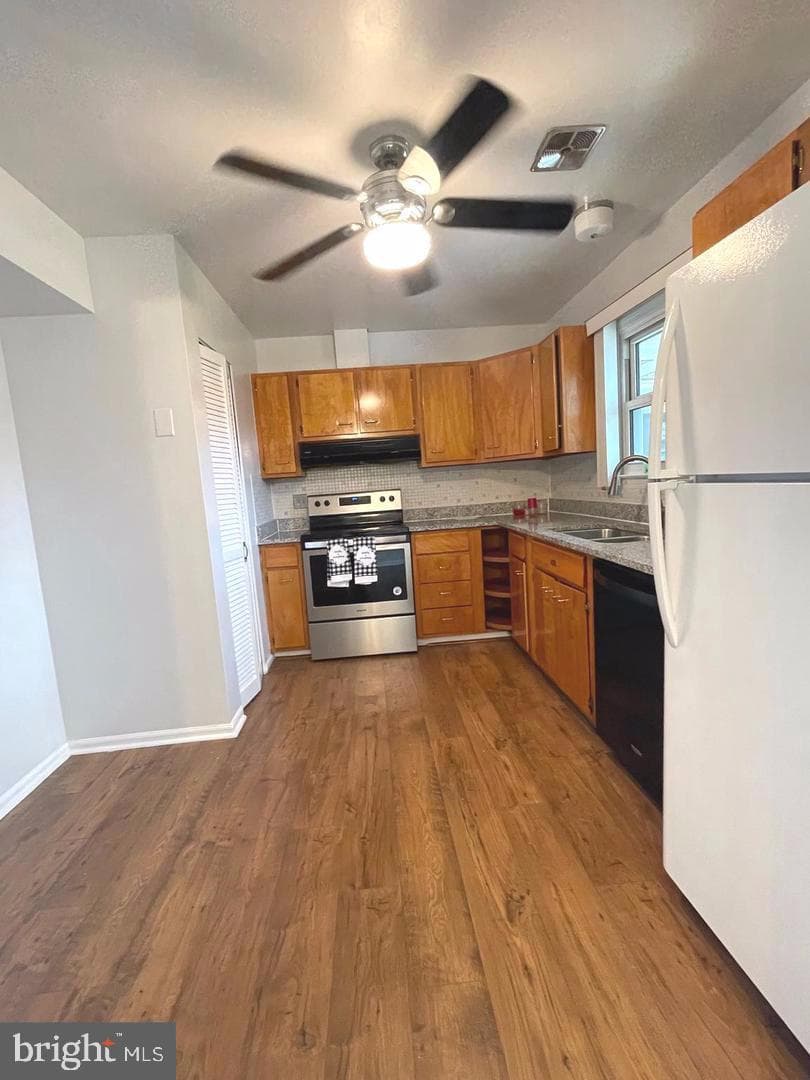 1100 N Sterling Boulevard photo 8