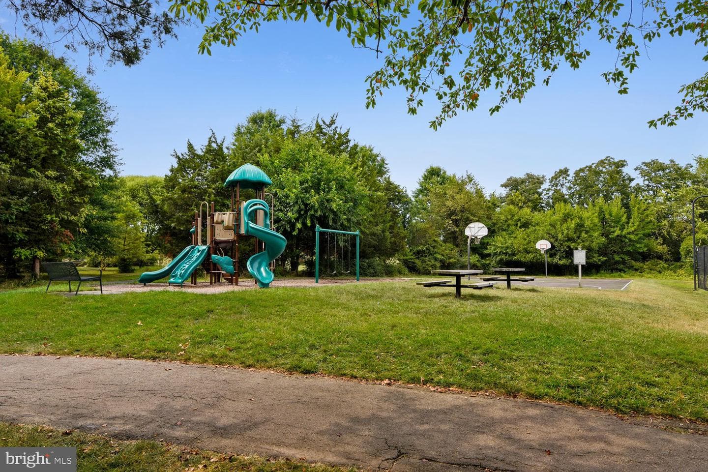 42787 Oatyer Court photo 82