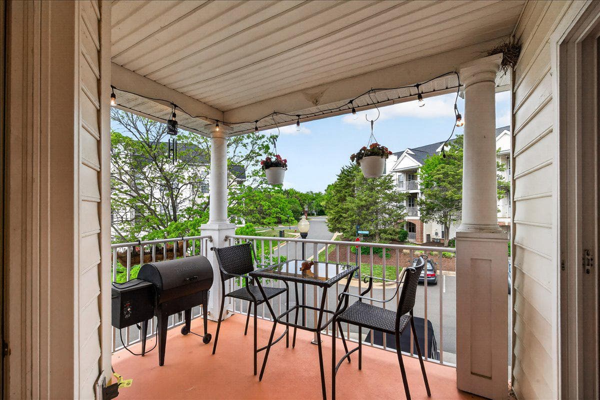 25280 Lake Shore Square #205 photo 17