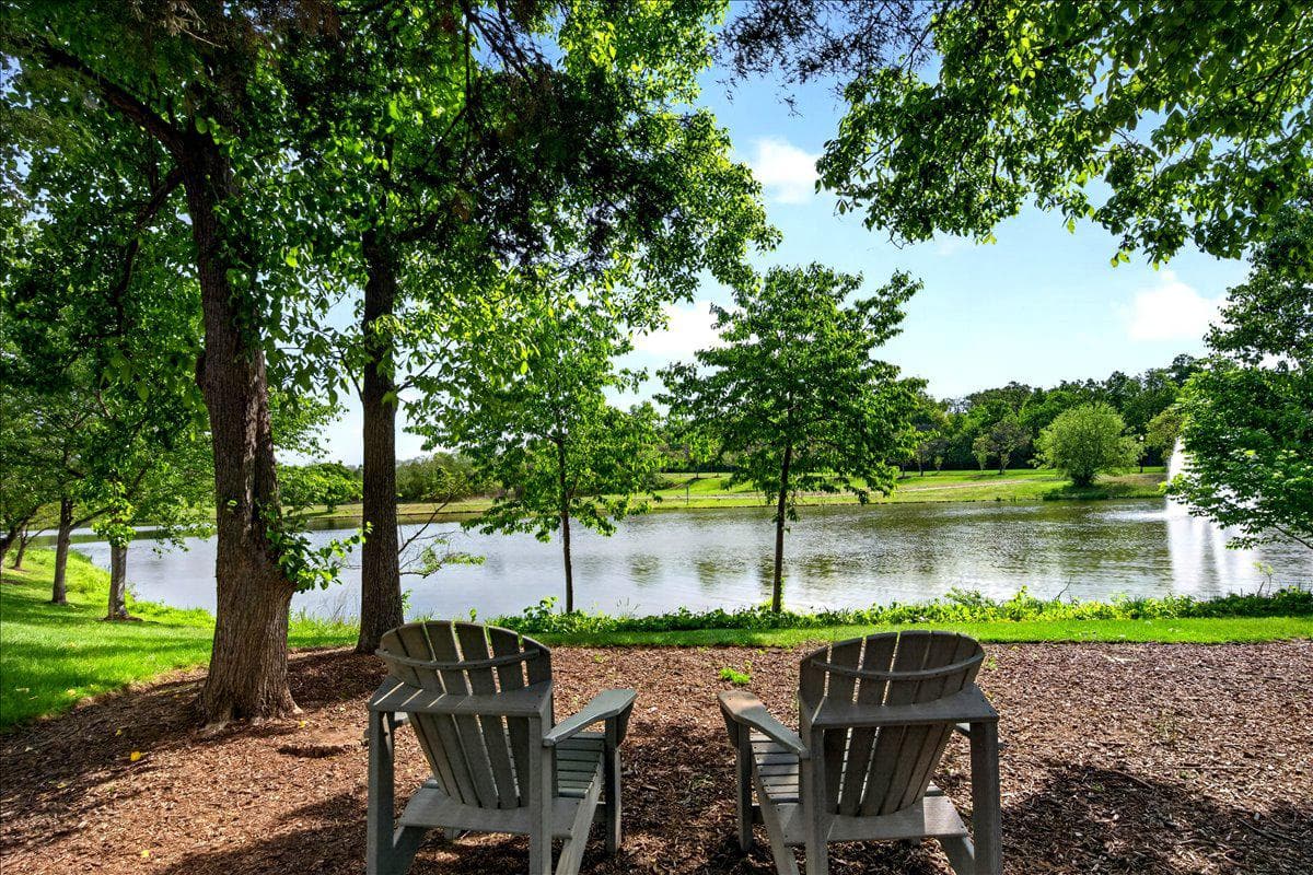 25280 Lake Shore Square #205 photo 25