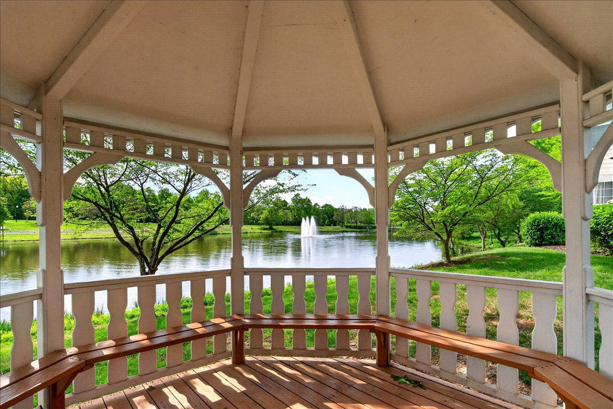 25280 Lake Shore Square #205 photo 31