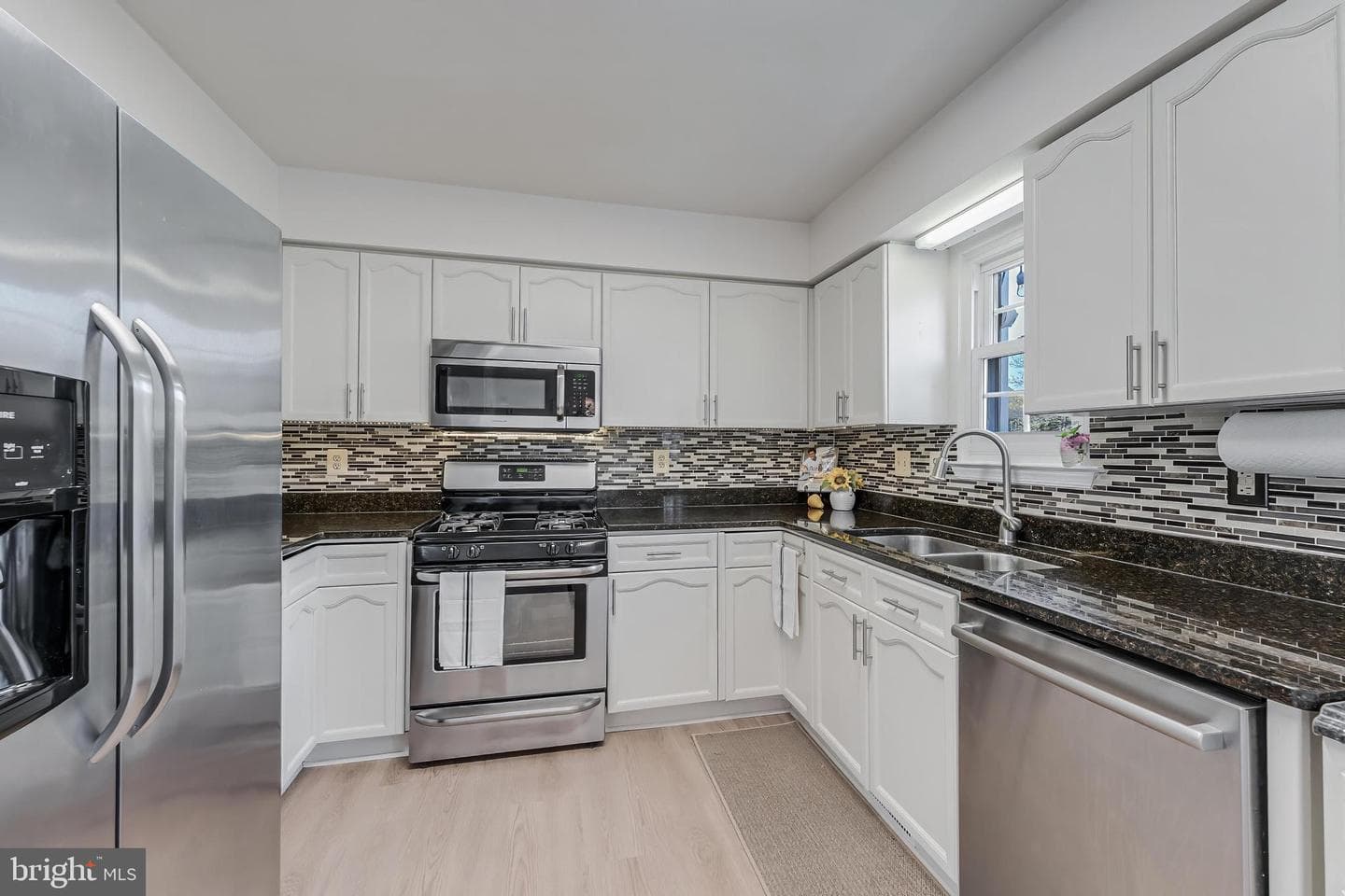 627 Warrenton Terrace NE photo 9