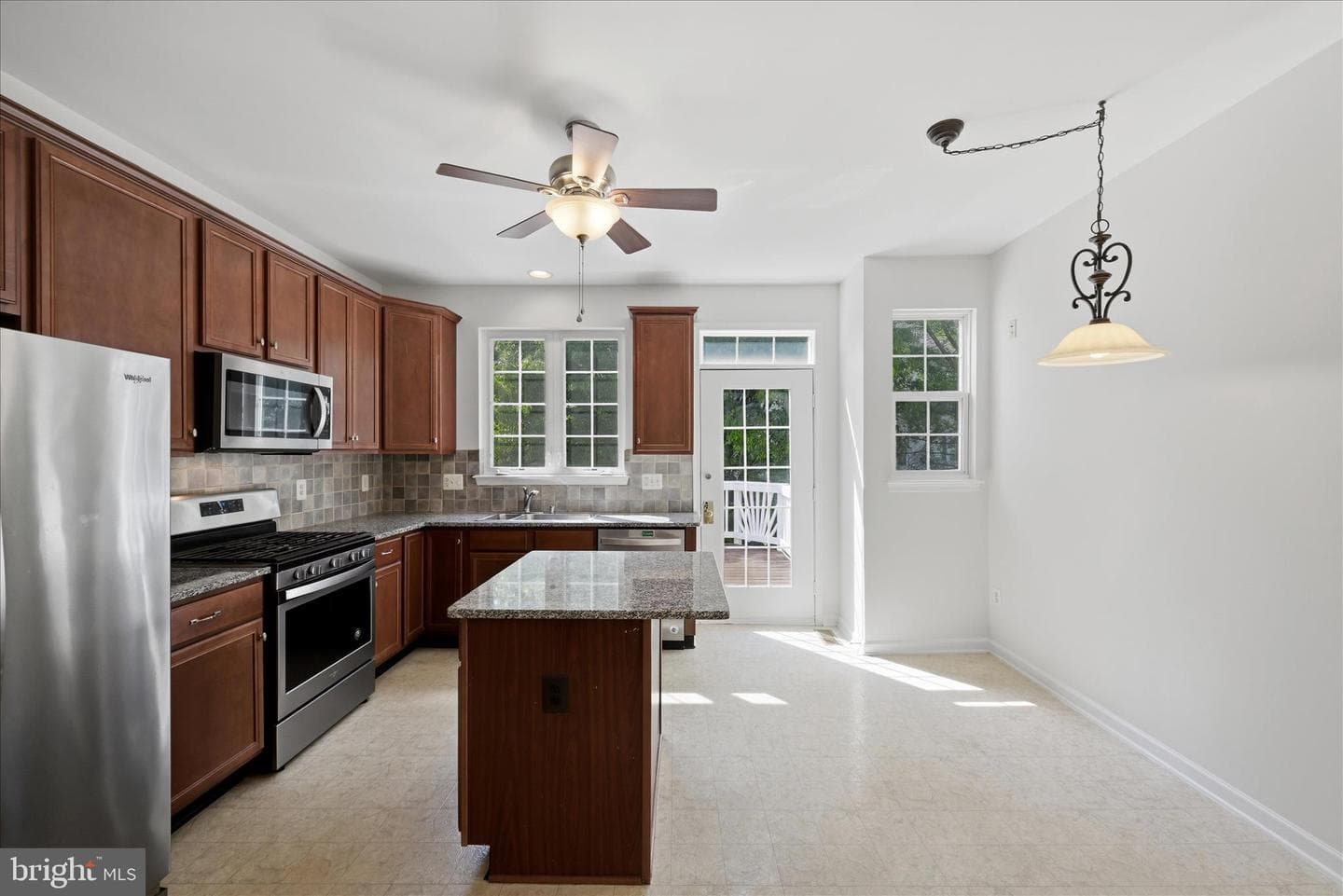 20471 Greymont Terrace photo 11
