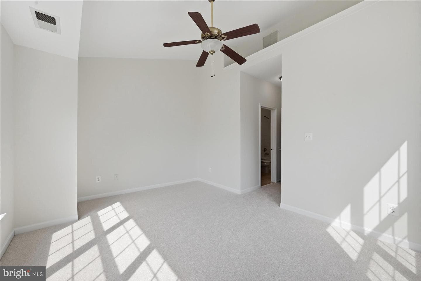 20471 Greymont Terrace photo 23