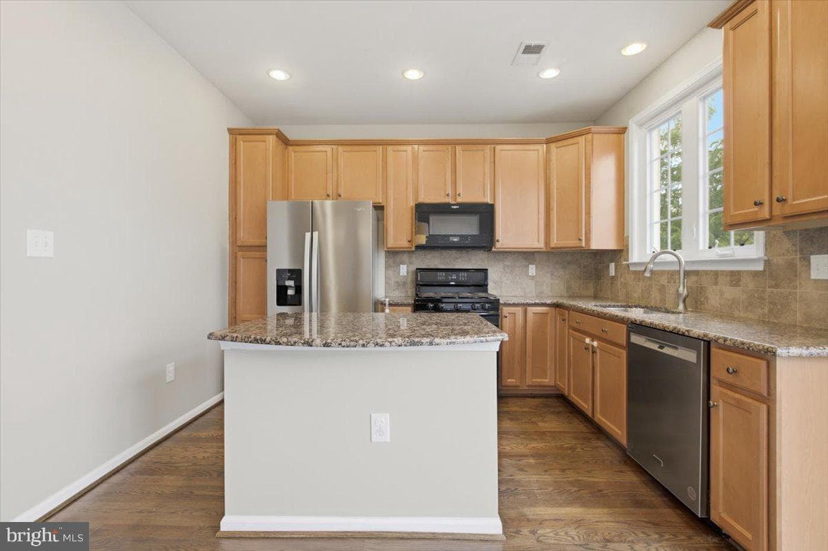 42770 Hay Road photo 17