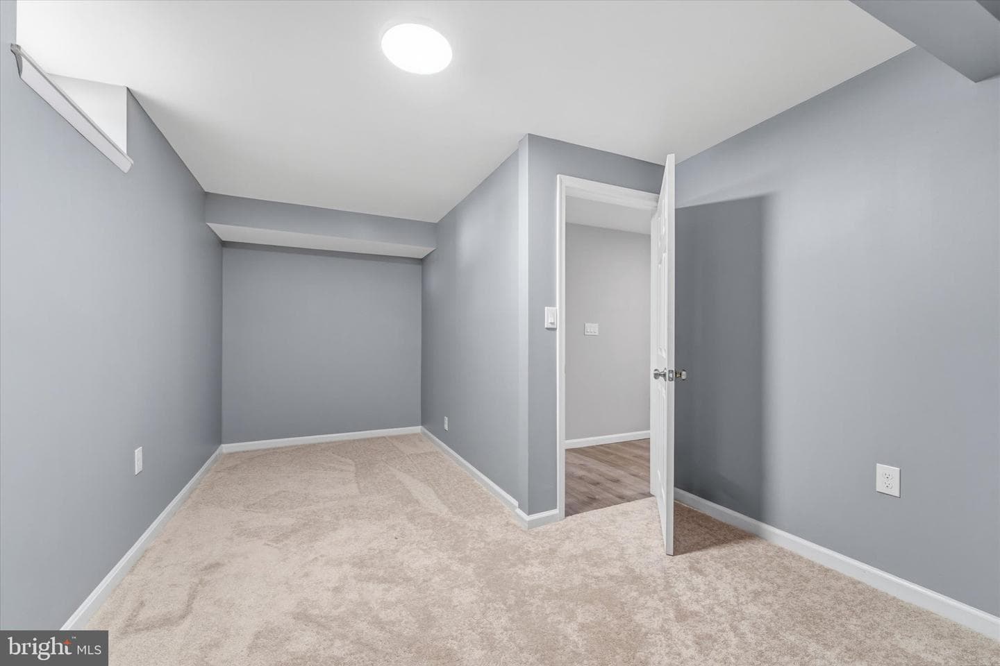 114 Birch Street NE photo 35