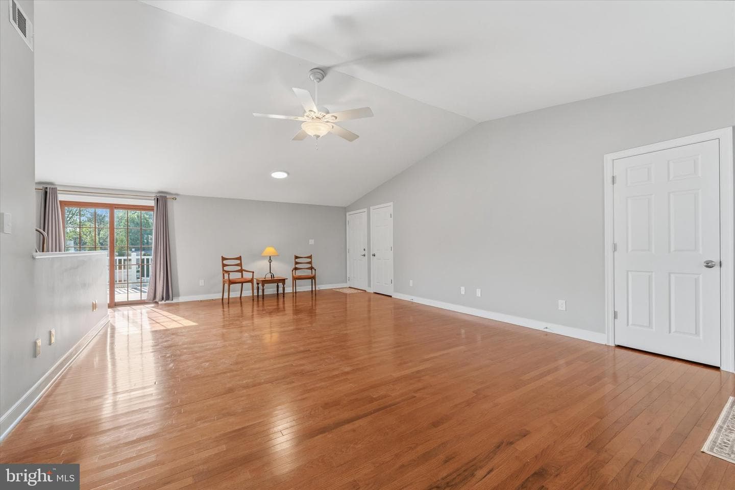114 Birch Street NE photo 9