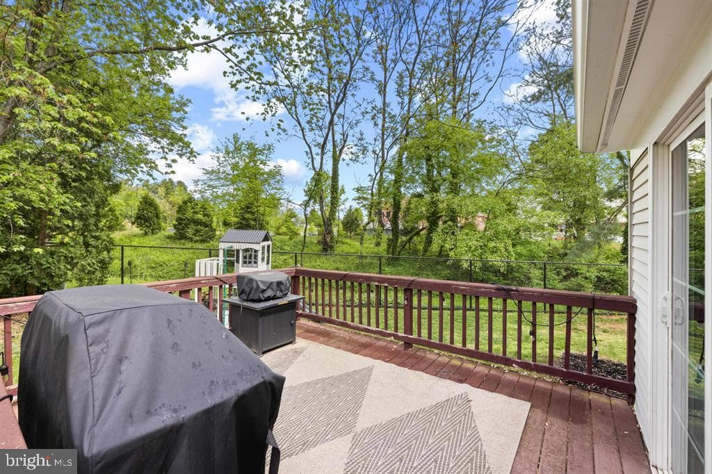 423 Foxridge Drive SW photo 45