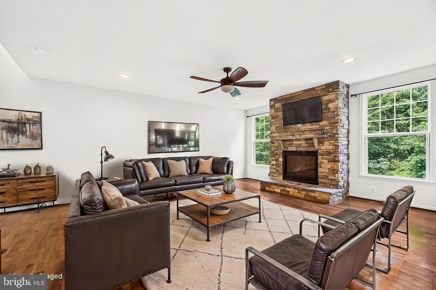 24823 Barrington Grove Court photo 7