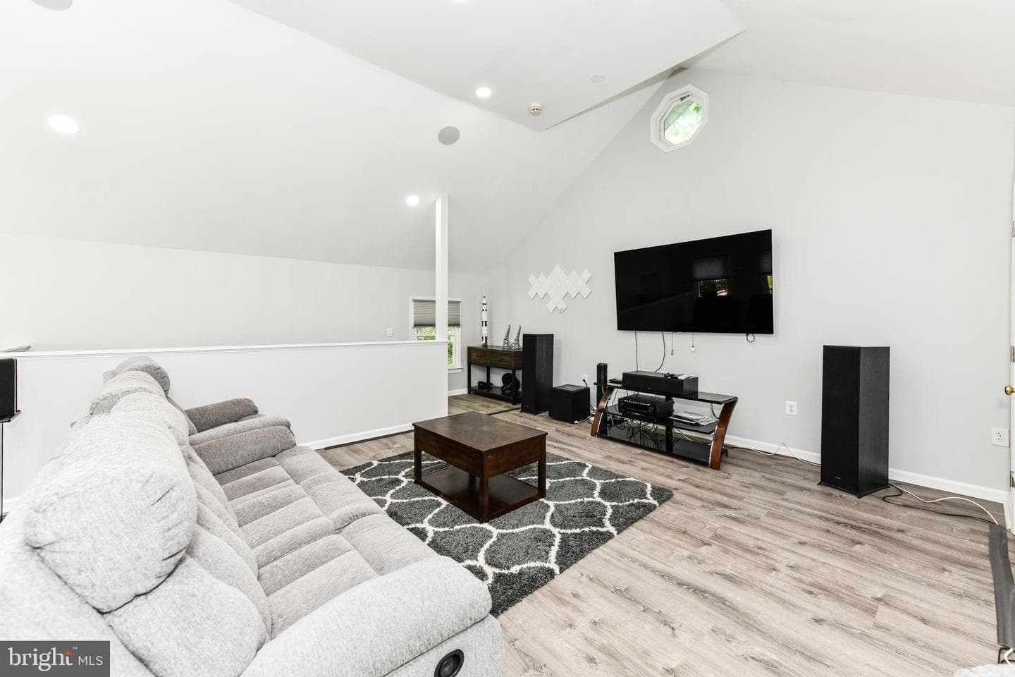 14 Oak Lane photo 50