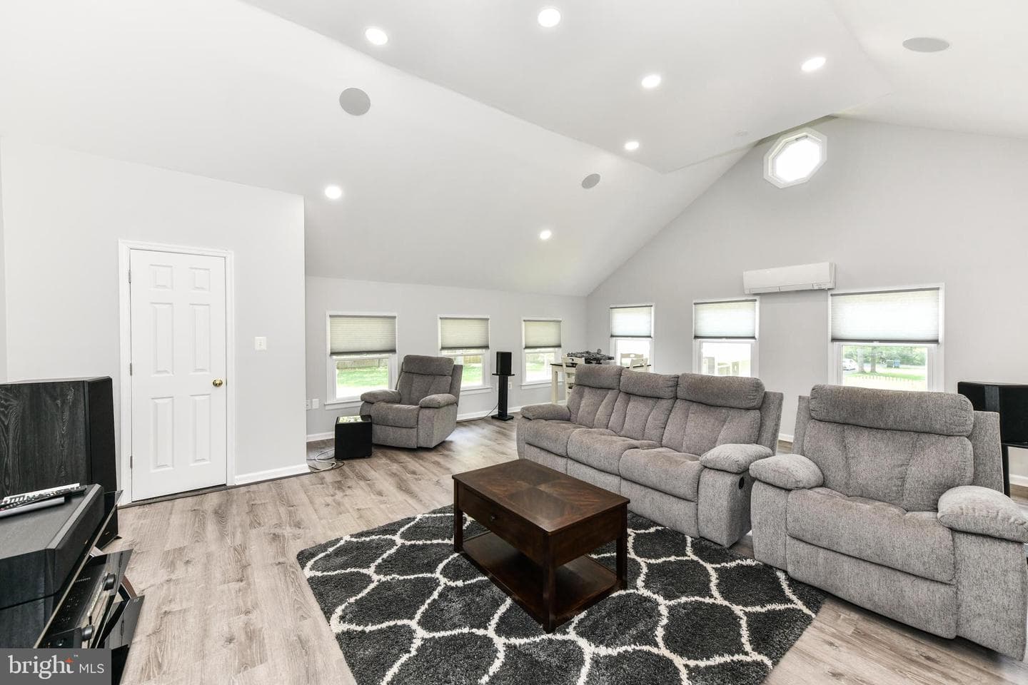 14 Oak Lane photo 51