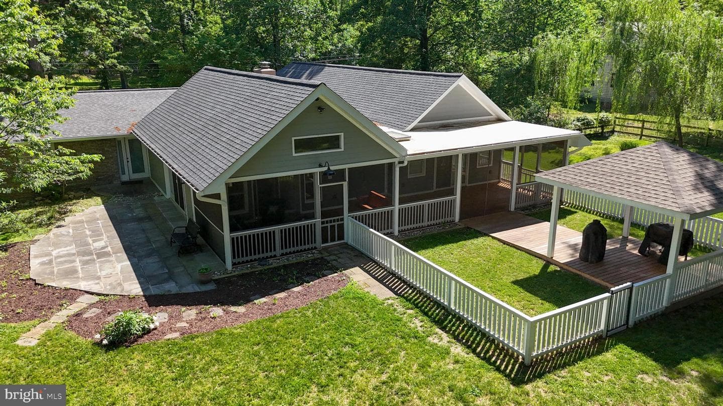 14 Oak Lane photo 73