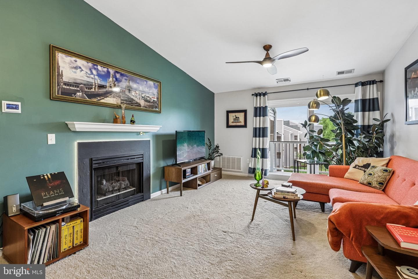 44114 Natalie Terrace #302 photo 2