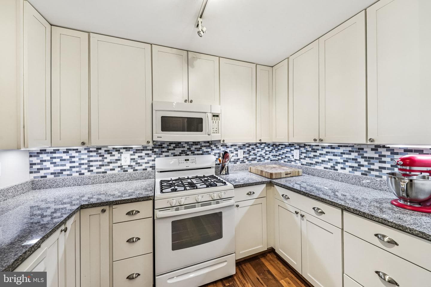 44114 Natalie Terrace #302 photo 8