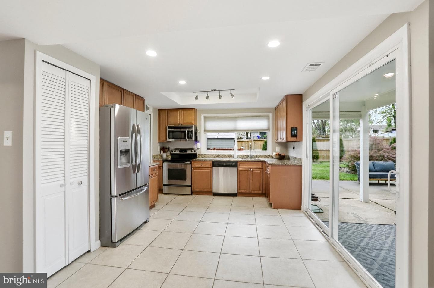 730 Sugarland Run Drive photo 12