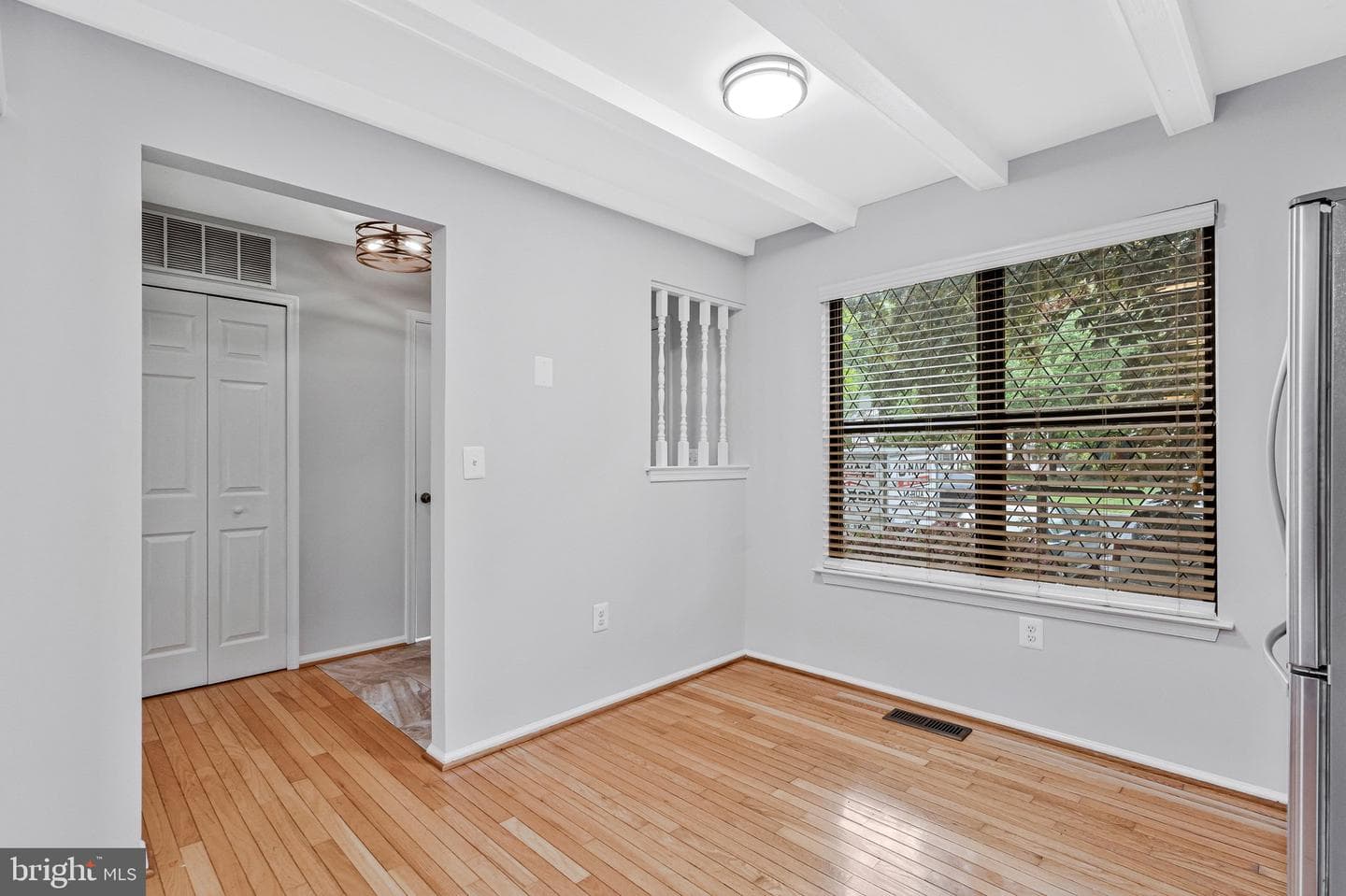 265 Chelmsford Court photo 9